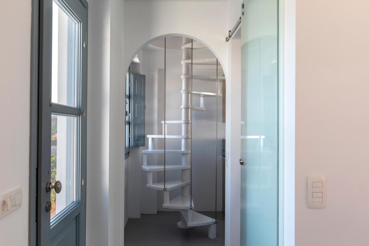 Blackstone Luxury Suites Emporio  Buitenkant foto