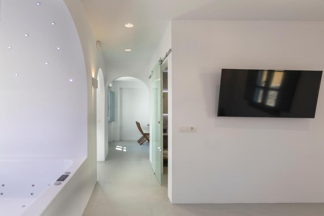 Blackstone Luxury Suites Emporio  Buitenkant foto
