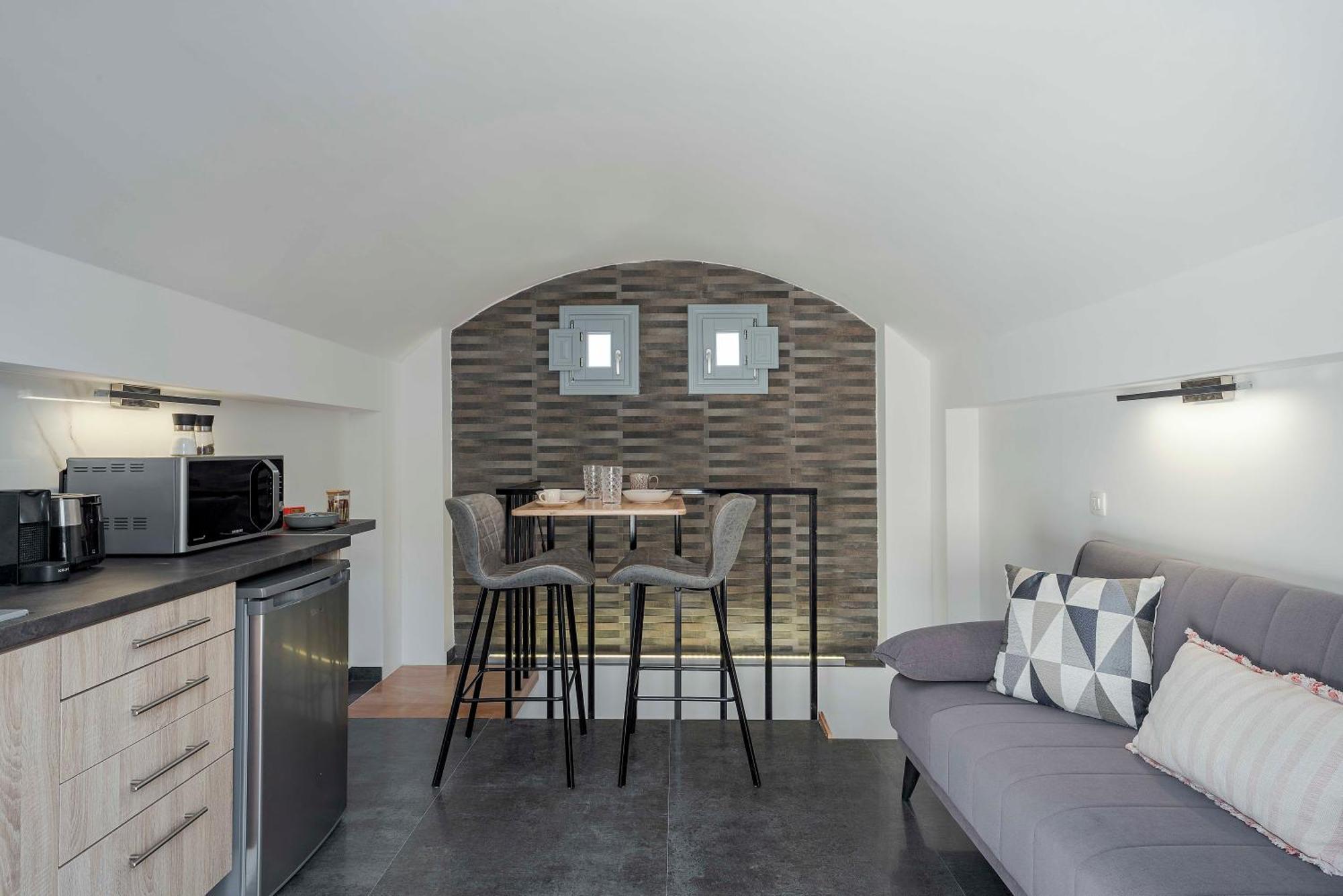 Blackstone Luxury Suites Emporio  Buitenkant foto