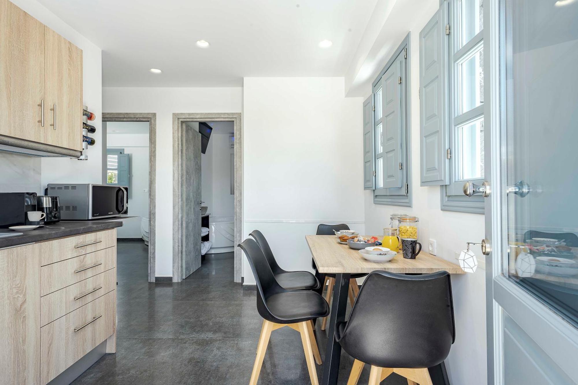 Blackstone Luxury Suites Emporio  Buitenkant foto