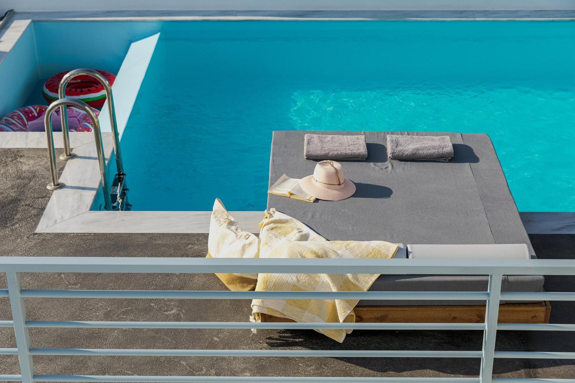 Blackstone Luxury Suites Emporio  Buitenkant foto