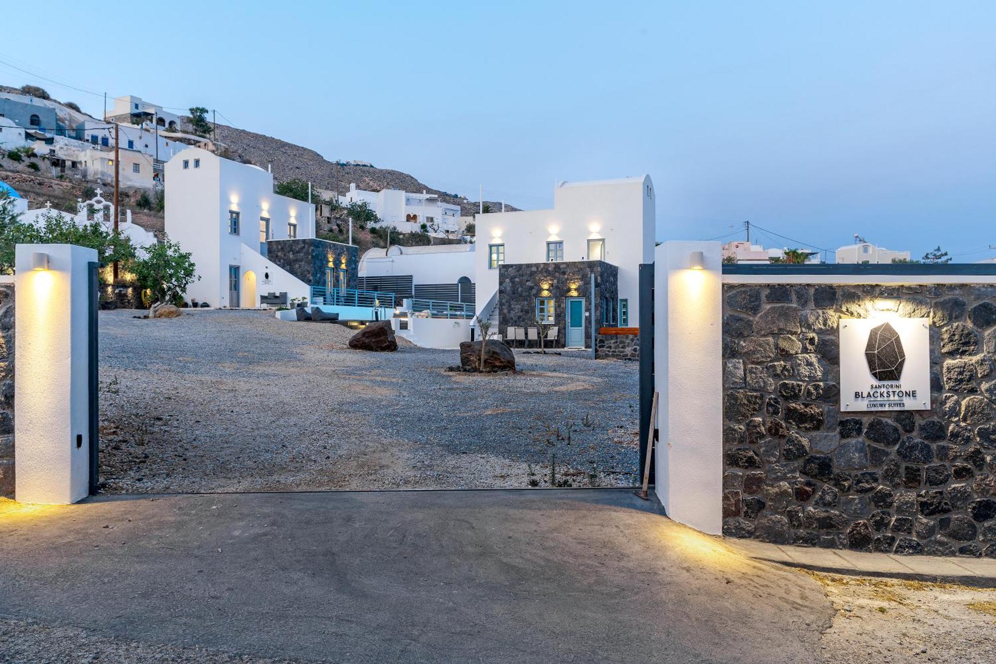 Blackstone Luxury Suites Emporio  Buitenkant foto