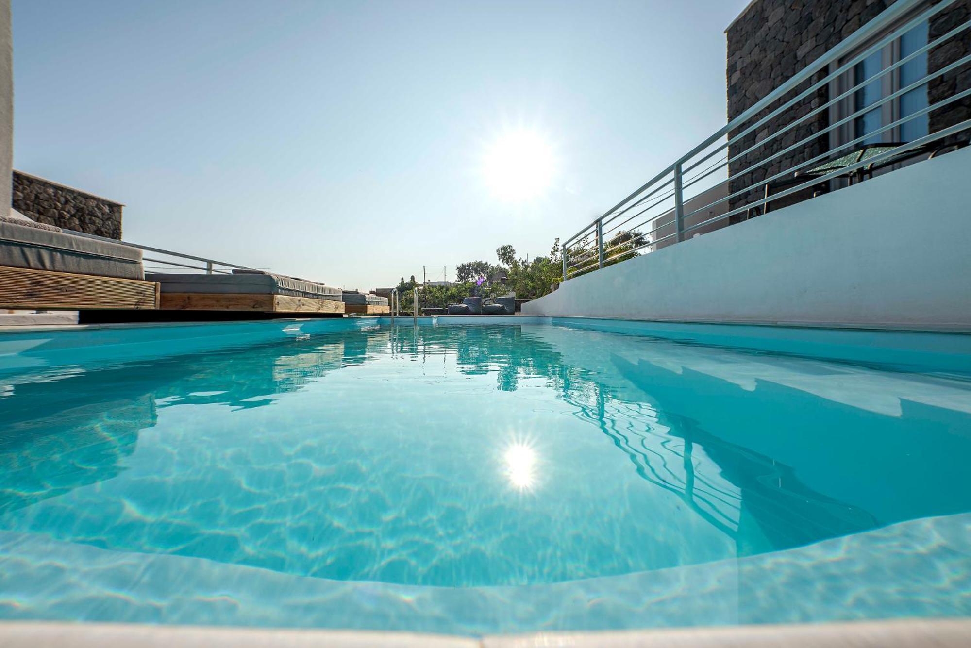 Blackstone Luxury Suites Emporio  Buitenkant foto